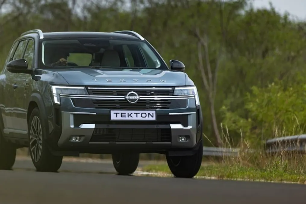 Yangi yetti oʻrindiqli Nissan Tekton SUV sinovlarda kuzatildi; dizayn va dvigatelda oʻzgarishlar kutilmoqda