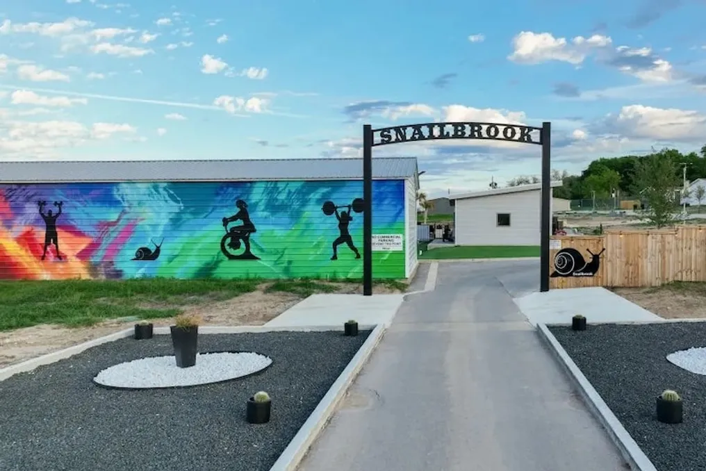 Como o novo 'cidade corporativa' Snellbrook no Texas difere da utopia de Gorky