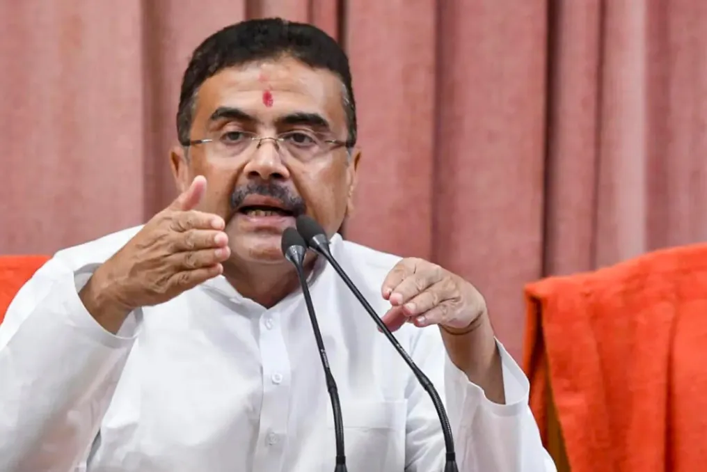 Suvendu Adhikari Bengaliyadagi vaziyatning oʻzgarganligi va Bhagavad-gitaʼni erkin oʻqish imkoniyati haqida maʼlumot berdi