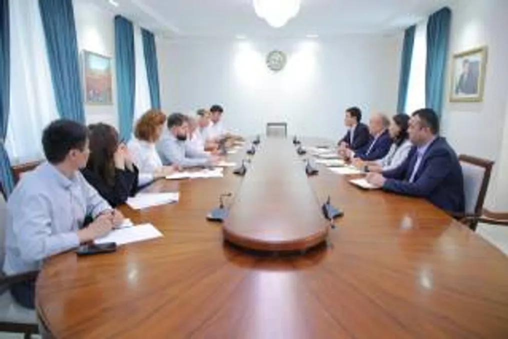 Expanded working meeting on hazardous chemical substance management