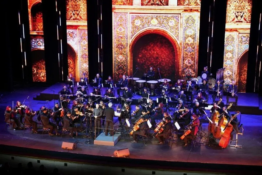 Eron milliy orkestri Moskva Bolshoy teatrida Eron madaniyat haftasini ochdi