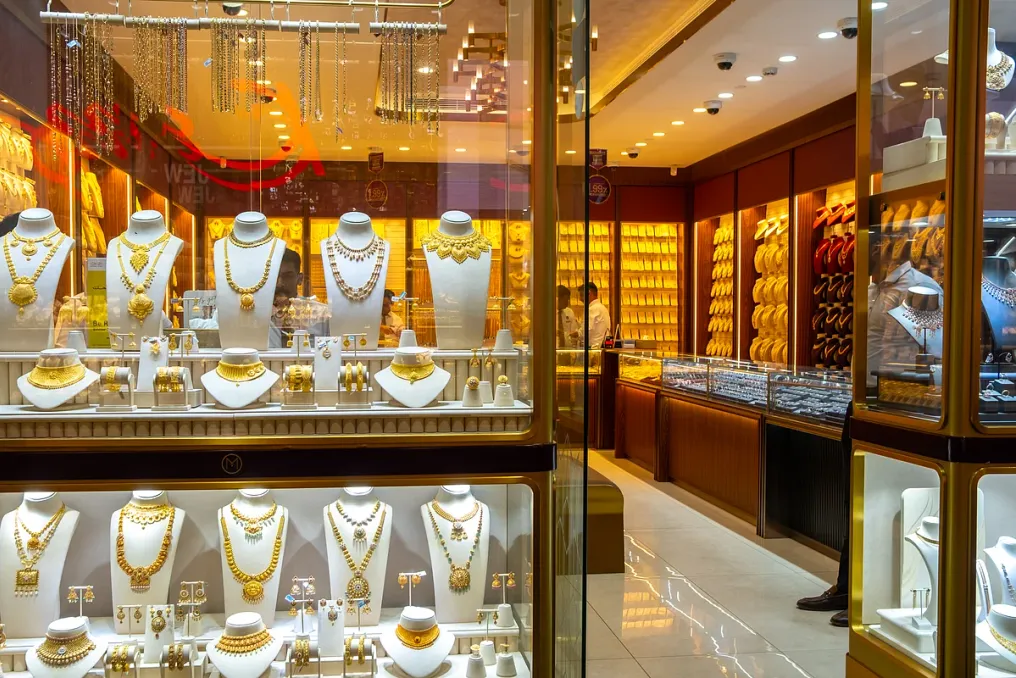 Gold price in Dubai rose by 4 dirhams, reaching 503.75 dirhams per gram