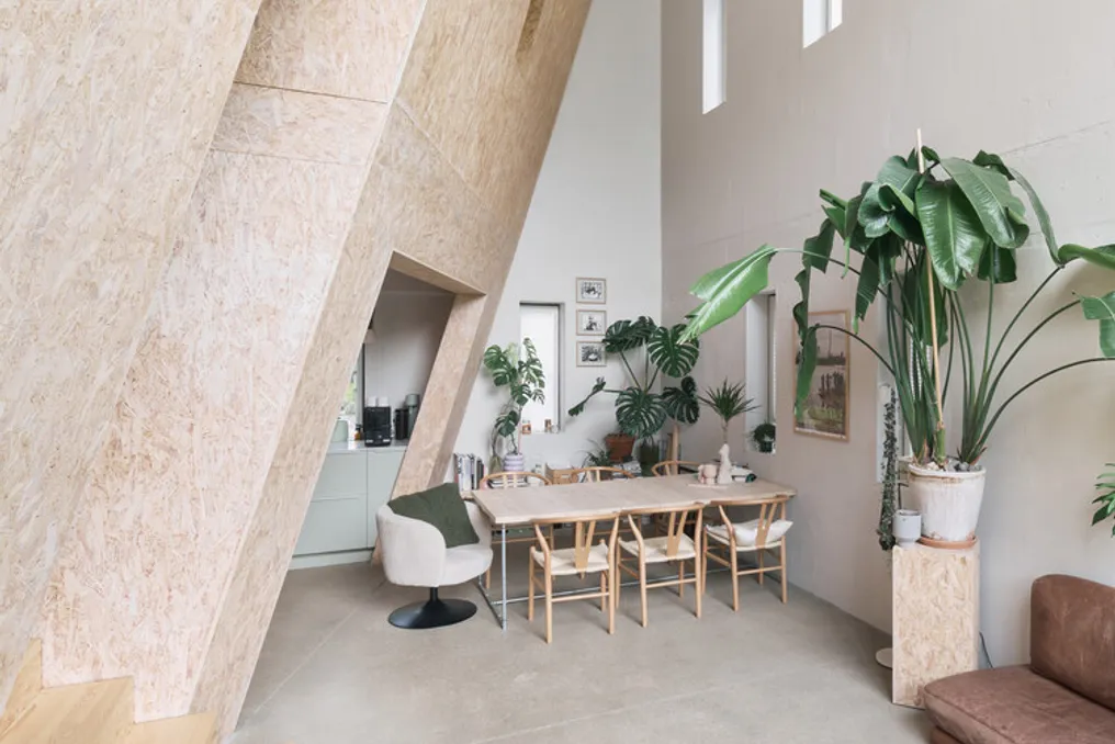 Sigurd Larsen's The Town House Project in Niedersprockhövel, Germany