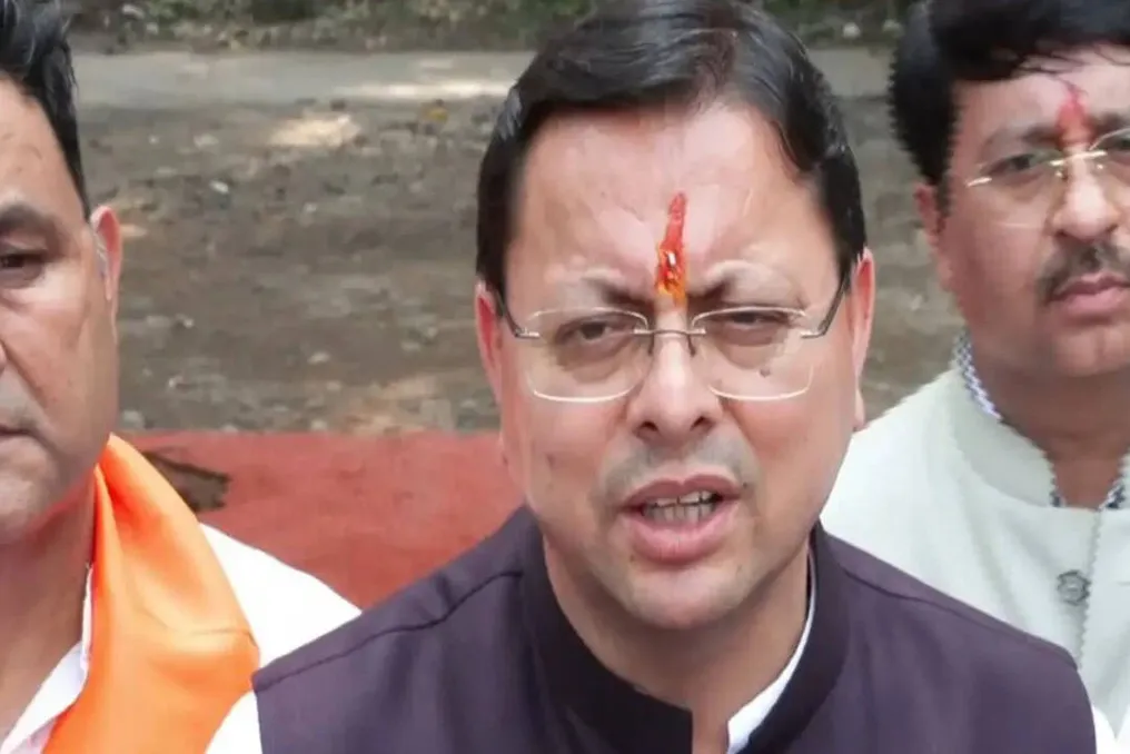 Ministro-Chefe de Uttarakhand aumenta bolsa para médicos residentes de 75.000 para 100.000 rúpias