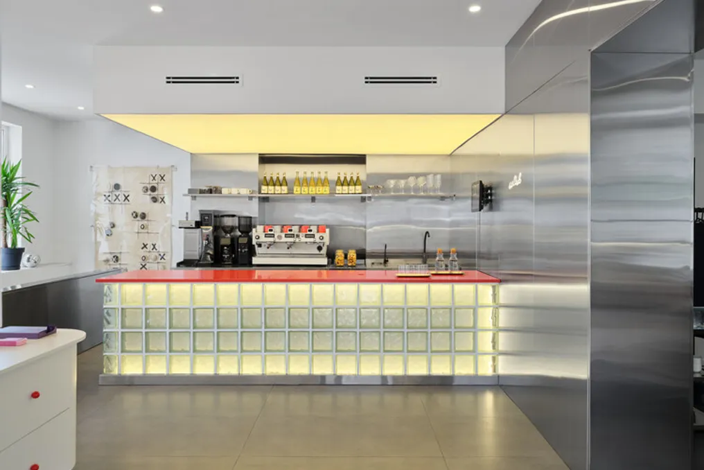 Collab Cafe & Concept Store: Projeto de Levelstudio em Almaty, Cazaquistão