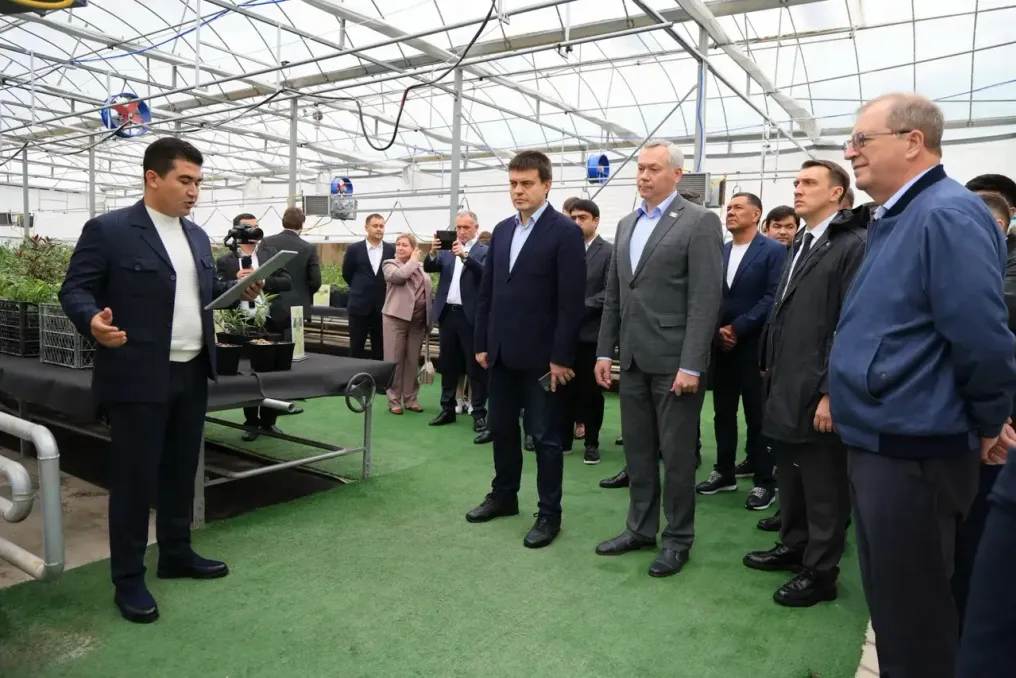 Делегации из России посетили агропромышленный комплекс Quva Agro Star в Узбекистане