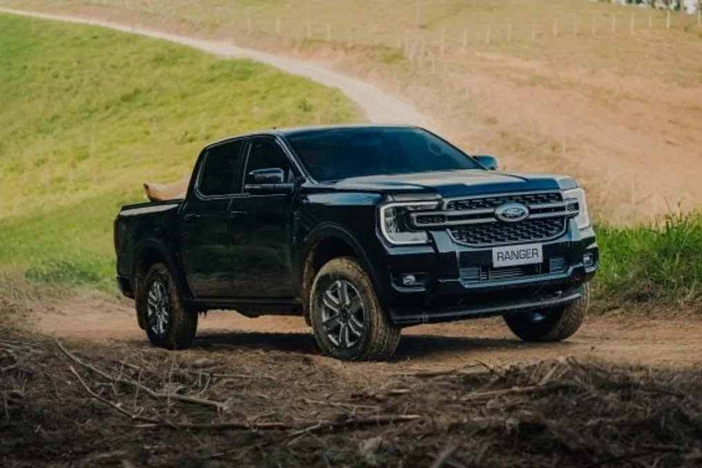 Ford Ranger sentyabr oyida oʻrta oʻlchamdagi yuk mashinalari sotuvlarida yetakchi boʻldi va Toyota Hiluxni ortda qoldirdi