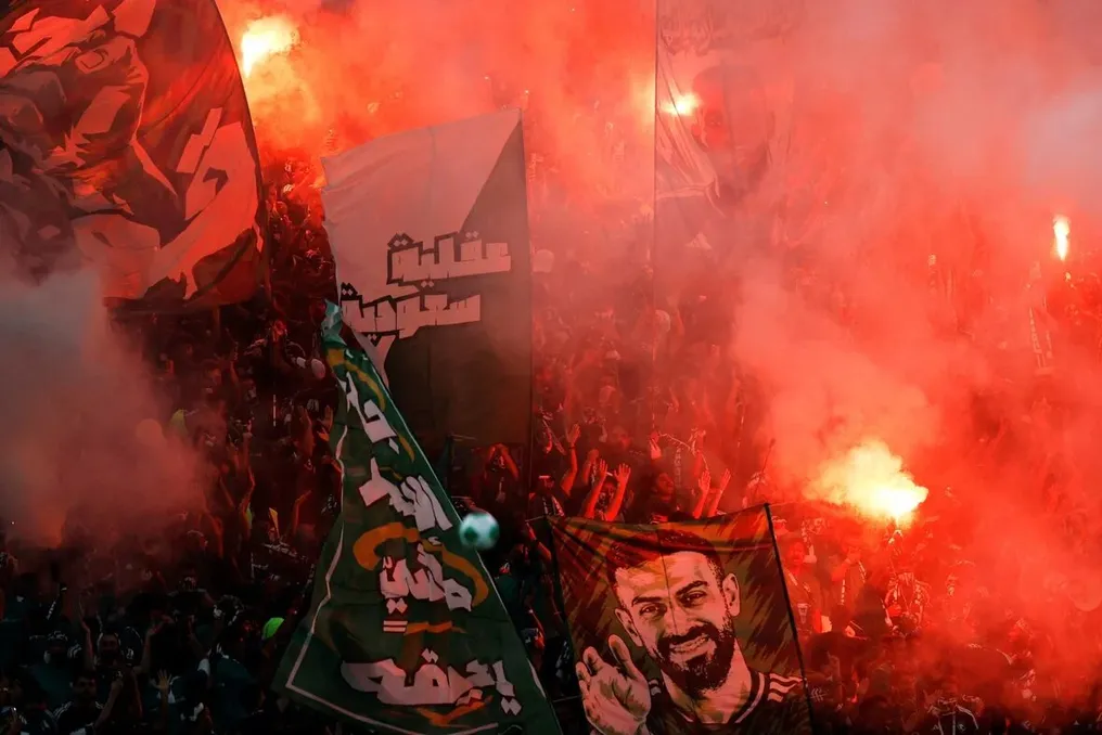 Fights and bullying of national anthems during the football match between Saudi Arabia and UAE