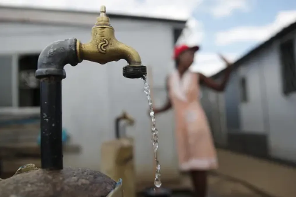 Cidade de Tshwane será o primeiro ponto de implementação do programa de redução de perdas de água em 500 milhões de randes
