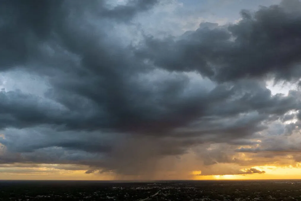 Brasil atinge calor de 40°C; Sul enfrentará fortes chuvas e granizo