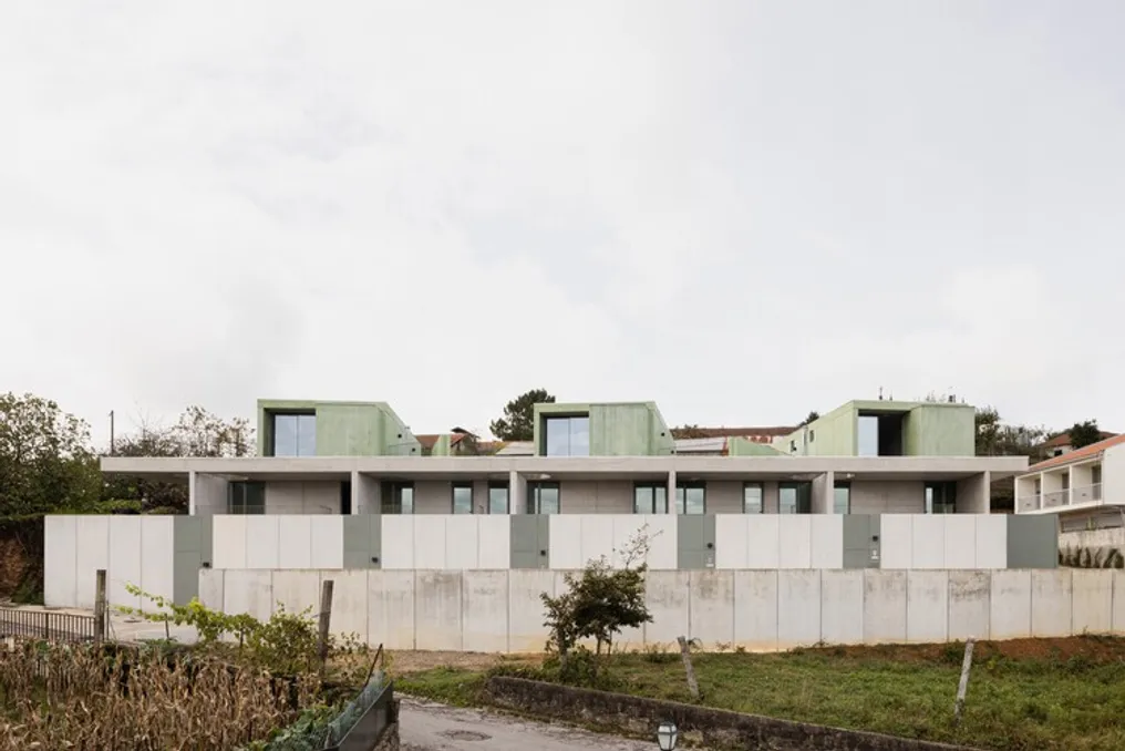 Проект Casas G – 5: жилой комплекс с использованием полностью сборных бетонных панелей