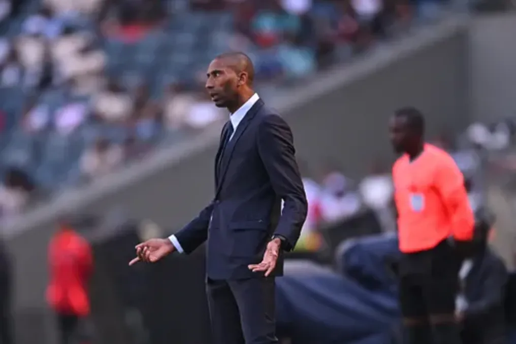 Pirates muxlisining treneri Oadu MTN8 finalidagi 'Sundownsʼga qarshi magʻlubiyatdan keyin hakamni ayblashdan bosh tortdi