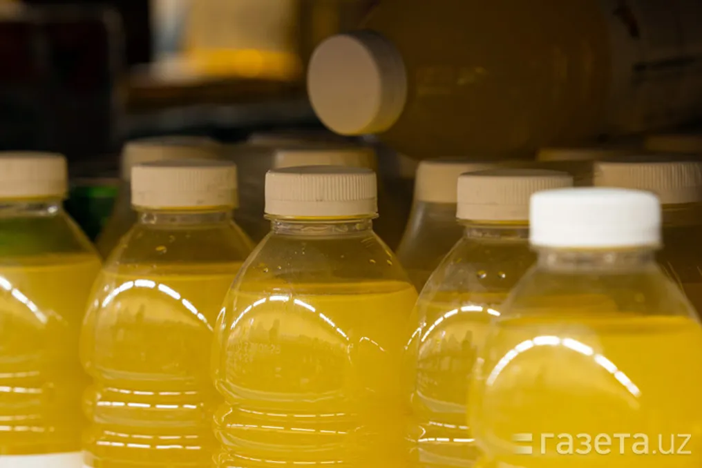 Uzbequistão planeja introduzir marcação colorida em bebidas açucaradas, o que gerou críticas dos fabricantes