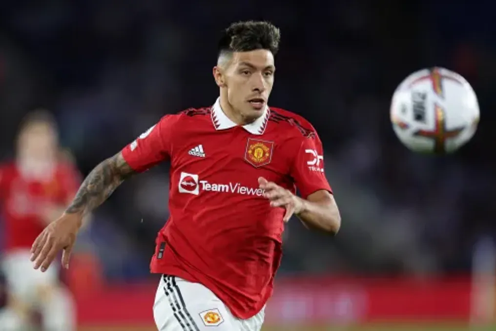 Lisandro Martínez criticou a diretoria do Manchester United após derrota para o Atlético de Madrid