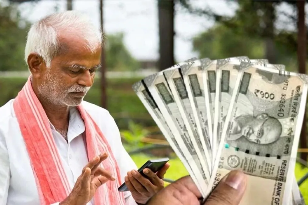 Government announces Rs 5000 payment to every farmer in Maharashtra before Diwali