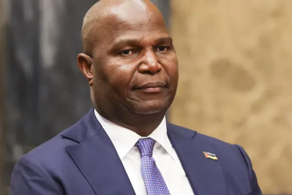 Presidente de Moçambique insiste na inclusão de mais de 480 projetos na bolsa de valores para participação dos cidadãos