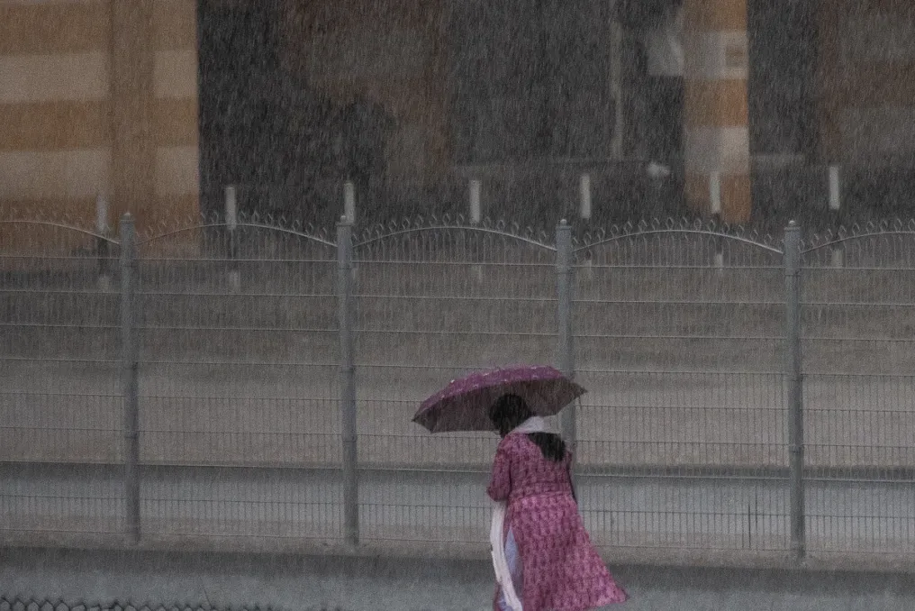 Rain and temperatures up to 37°C expected in Abu Dhabi and Dubai, UAE