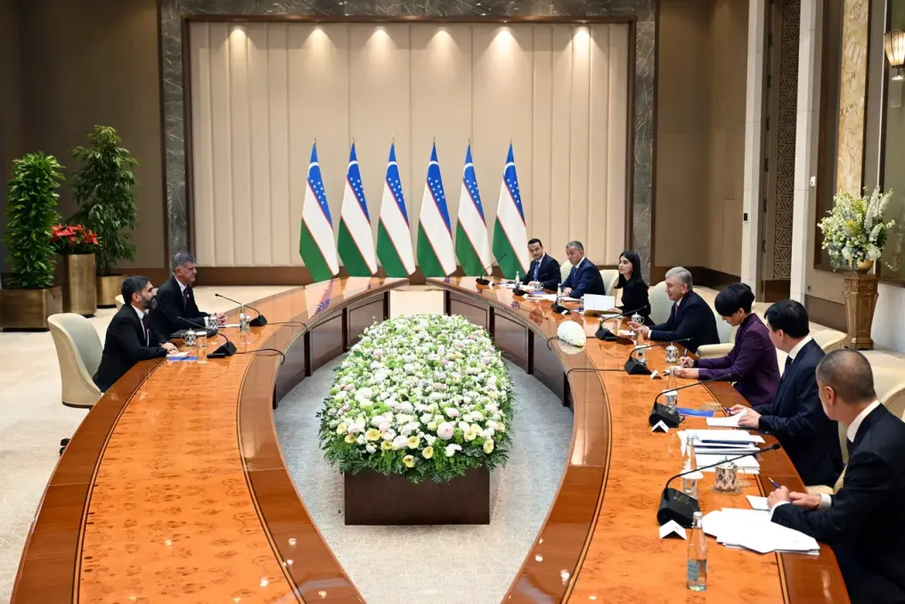 Uzbequistão, SOCAR e BP discutiram o desenvolvimento do campo de Ustyurt