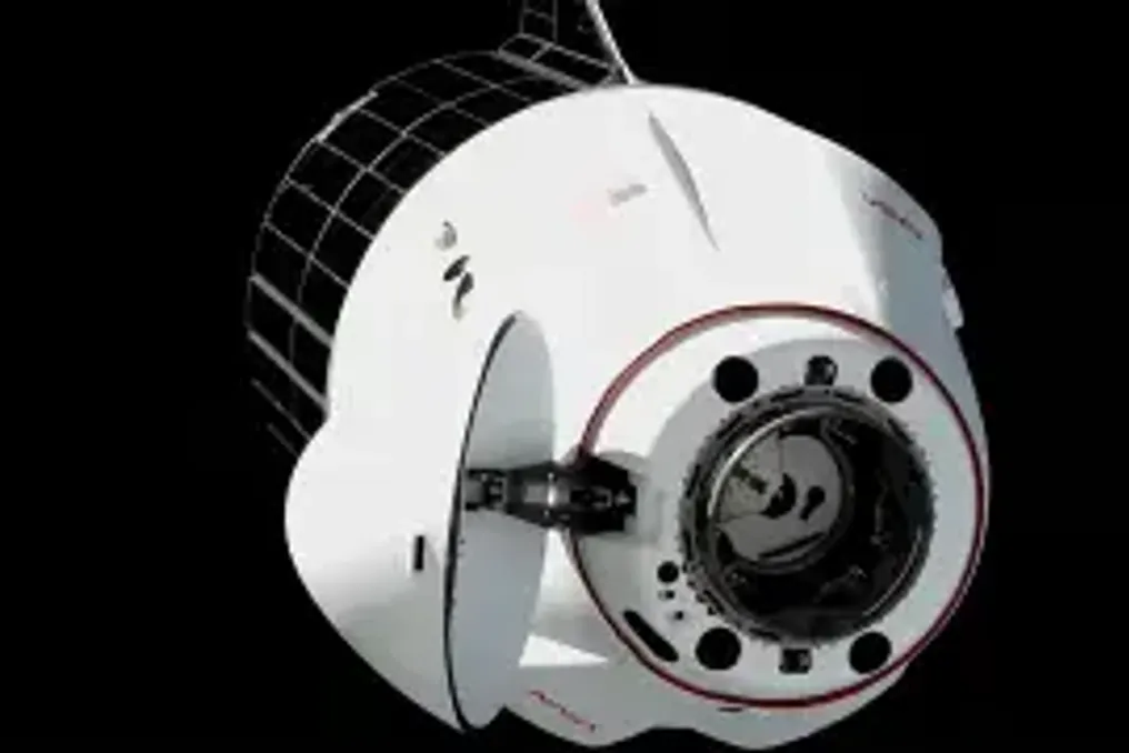 SpaceX spacecraft successfully delivered about 3 tons of cargo to the International Space Station
