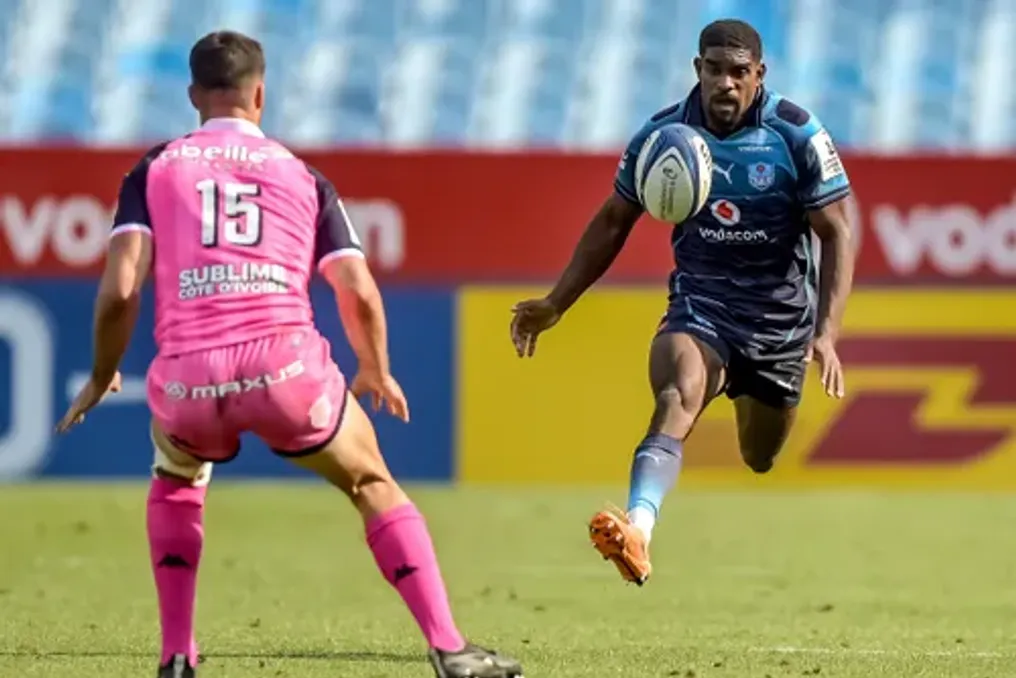 Os Bulls esmagaram o Stade Français por 56–20; hat-trick de Chesville Jost foi decisivo