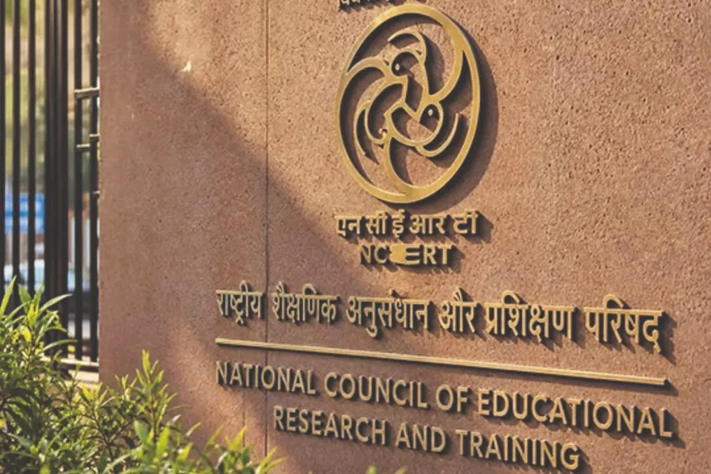 NCERT considera novo modelo de formação para professores bilíngues