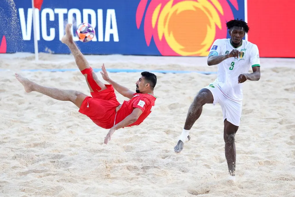 Seleção nacional do Irã de futebol de praia vence Omã em torneio na Bielorrússia