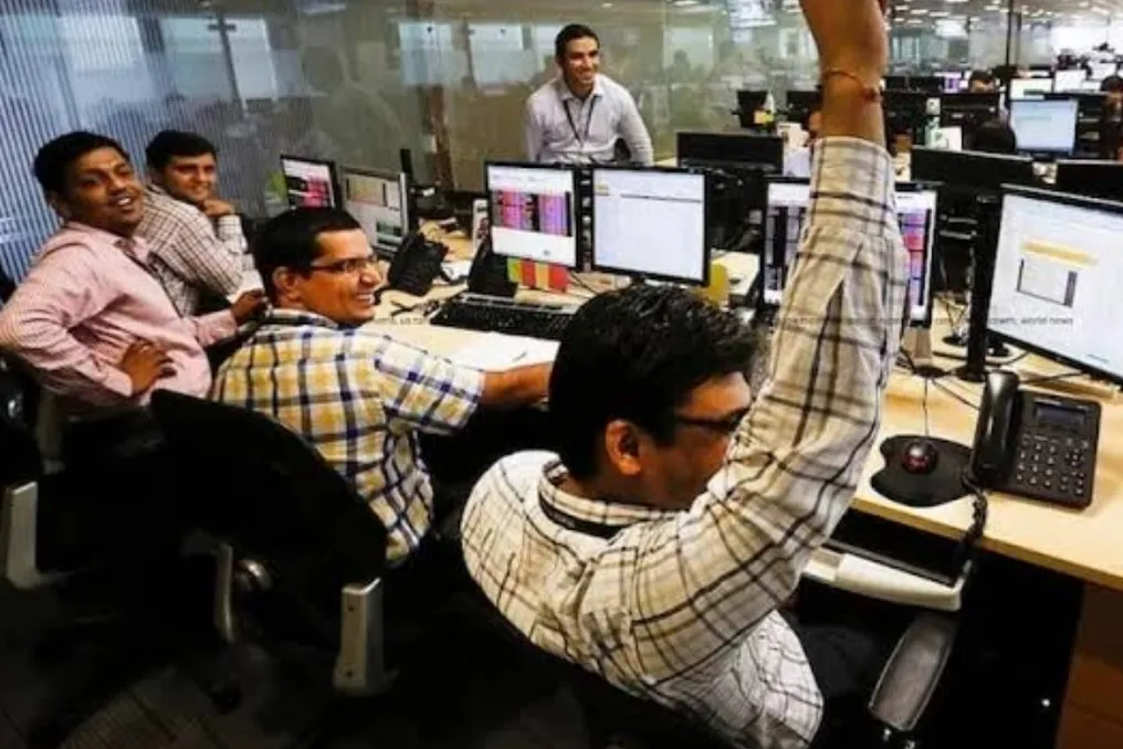 Em uma semana, ações de empresas de TCS a Reliance renderam aos investidores um lucro de 3,65 lakh crore rupias