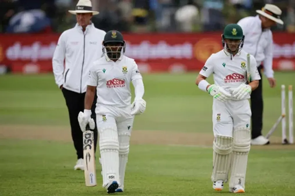 Temba Bavuma Proteas tarkibida oʻrin uchun kurashda Marques Ackermanni qoʻllab-quvvatlaydi