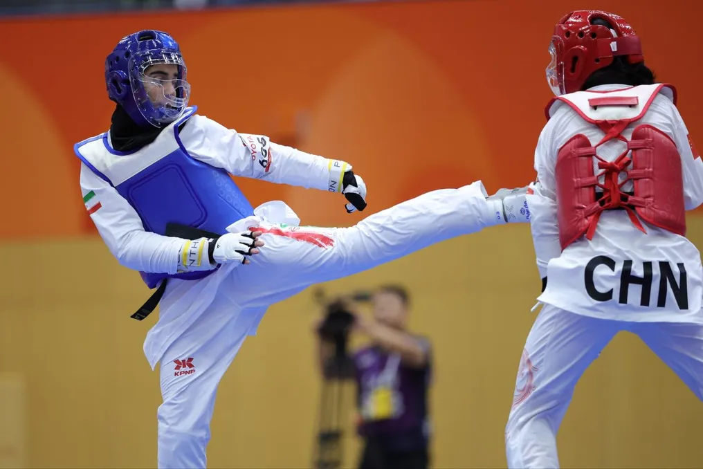 Tourani e Sadeghianpour conquistam medalhas de bronze em taekwondo nos Jogos de Naga 2026