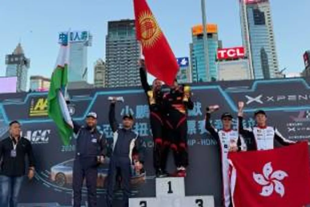 Pilotos de automobilismo conquistam o segundo lugar no «Asia Auto Gymkhana Championship»