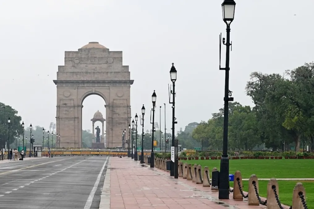 दिल्ली सरकार ने 104 करोड़ रुपये के बजट के साथ 40 स्थानों पर वायु प्रदूषण कम करने की परियोजना शुरू की