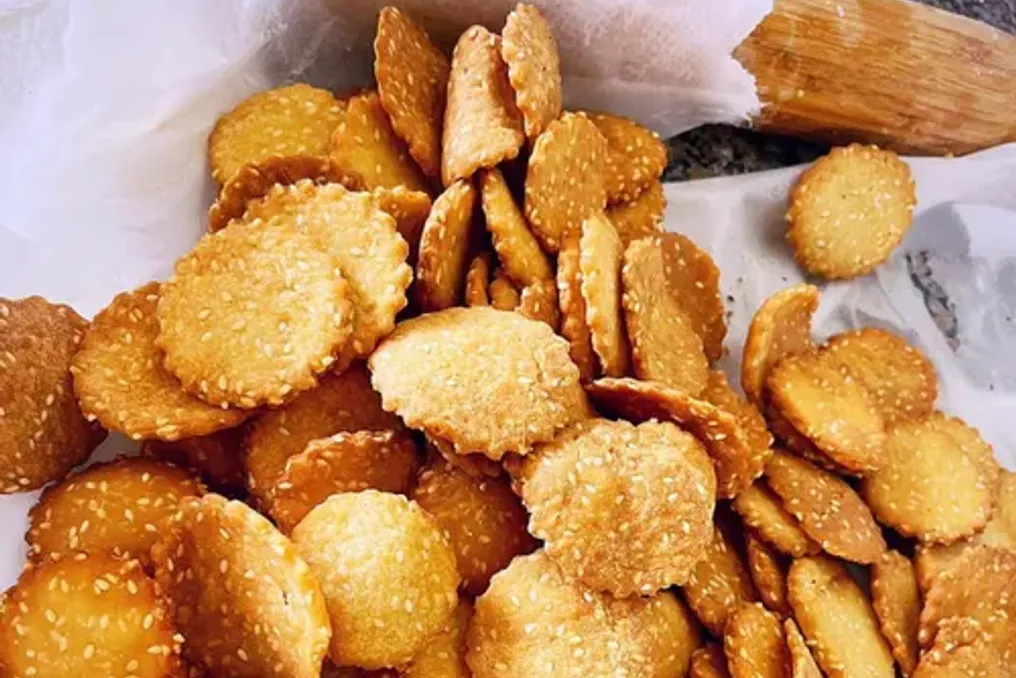 Рецепт хрустящих семечковых закусок Yellada с кардамоном