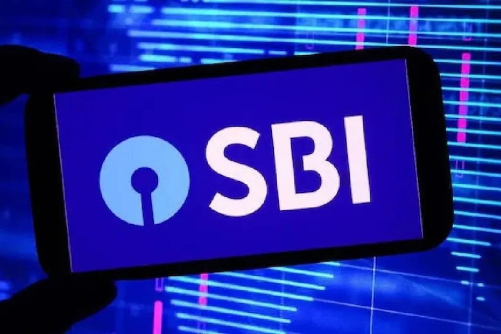 В SBI открыт набор на должности: отбор только по собеседованиям, годовой доход до 1,60 крора рупий