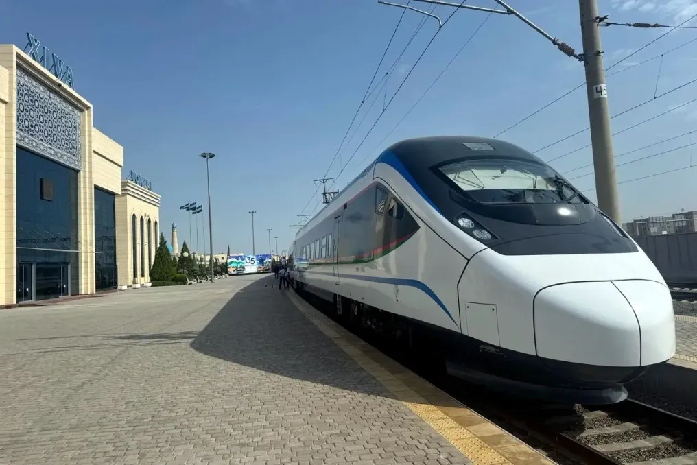 Zamonaviy elektr poyezdi CRRC Toshkent-Andijon yoʻnalishida ishga tushdi
