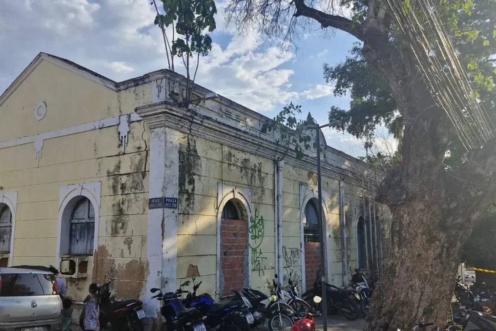 Novo centro comercial popular em Teresina fornecerá 377 quiosques para vendedores ambulantes, informa a prefeitura