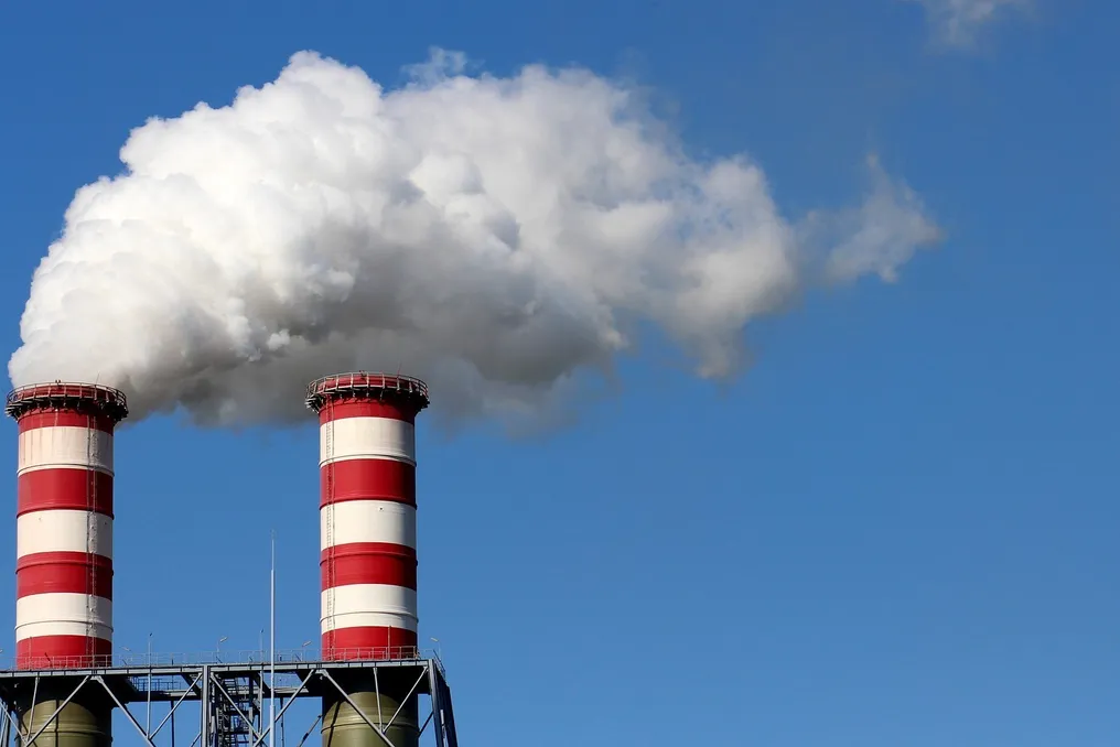 Novas metas climáticas propostas prevêem redução de apenas 6% nas emissões até 2035, segundo alerta da ONU