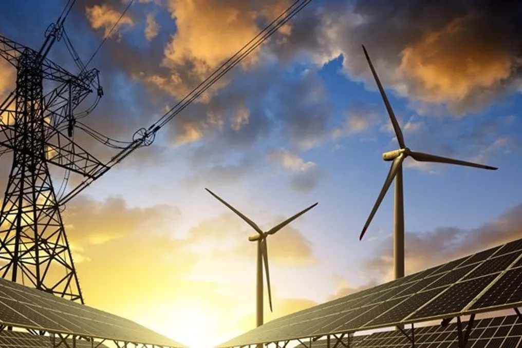 BEI alerta que Uzbequistão pode perder 3,5 bilhões de kWh de energia solar e eólica até 2028