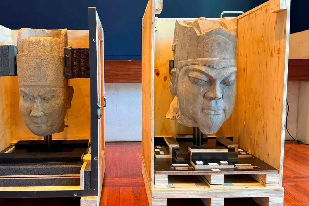 Australia Returns Two Cultural Artifacts to China