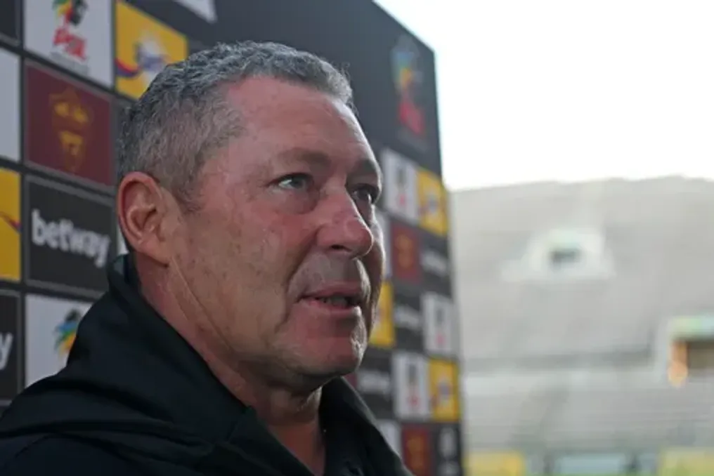 Sobiq trener Stellies Stiv Barker CAF Chempionlar Ligi guruh bosqichidagi Orlando Pirates bilan oʻyinni kutmoqda