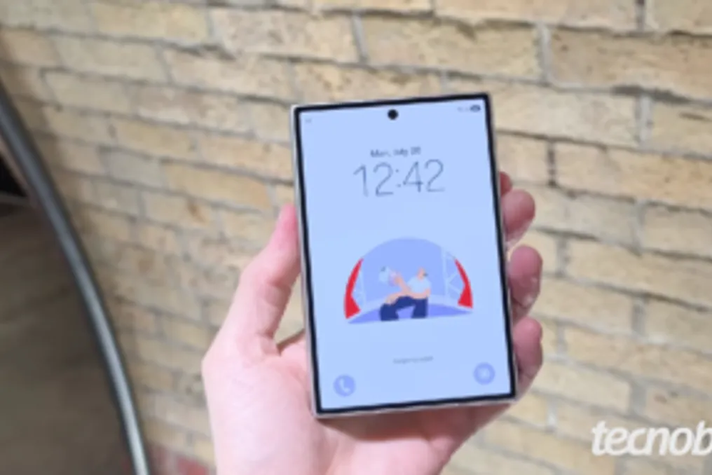 Samsung pode lançar dobrável mais acessível após sucesso do Galaxy Z Fold 8