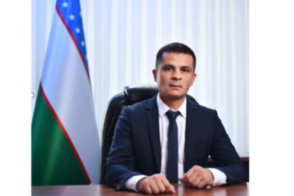 Elyor Shakirovich Khojamberdiev defendeu tese de doutorado em ciências históricas