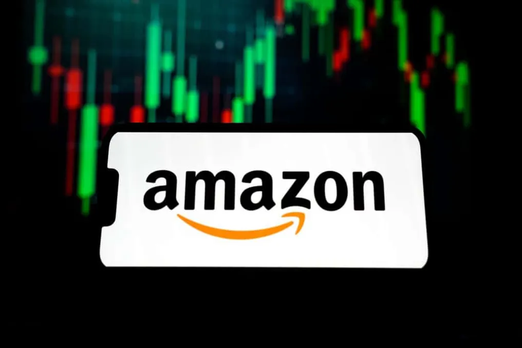 Grandes empresas de tecnologia perdem quase R$ 4,8 trilhões, levantando alertas sobre a bolha da IA