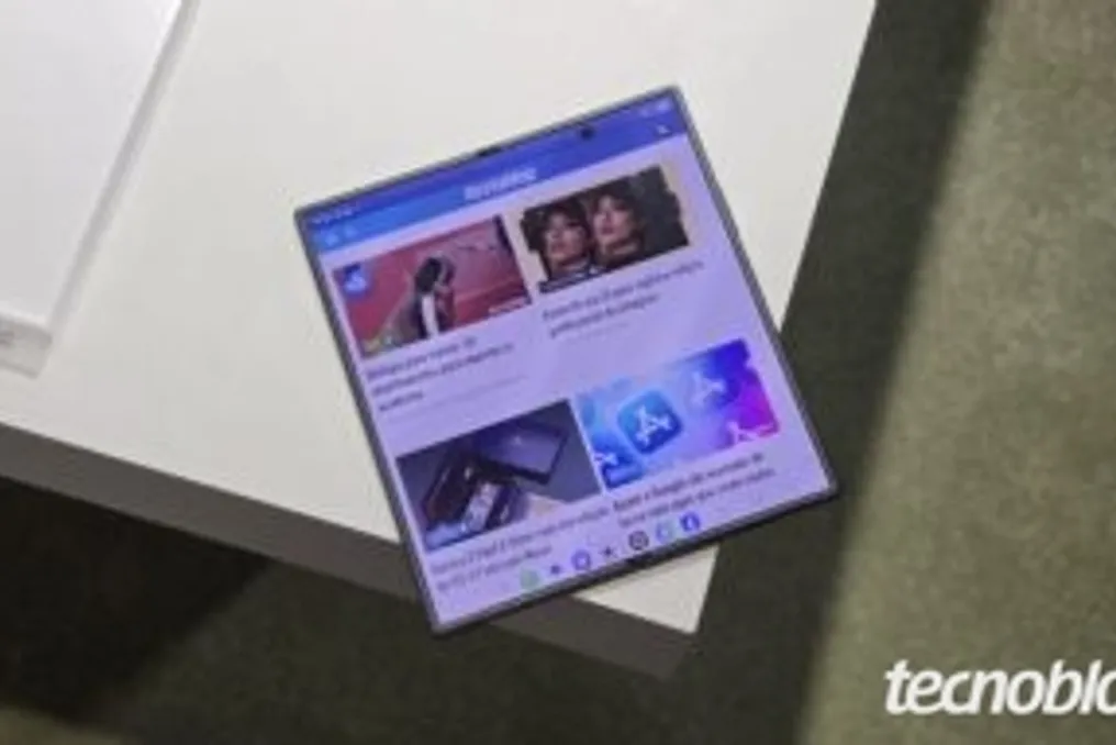 Samsung pode desenvolver tablet dobrável de 17 polegadas com tecnologia de tela flexível