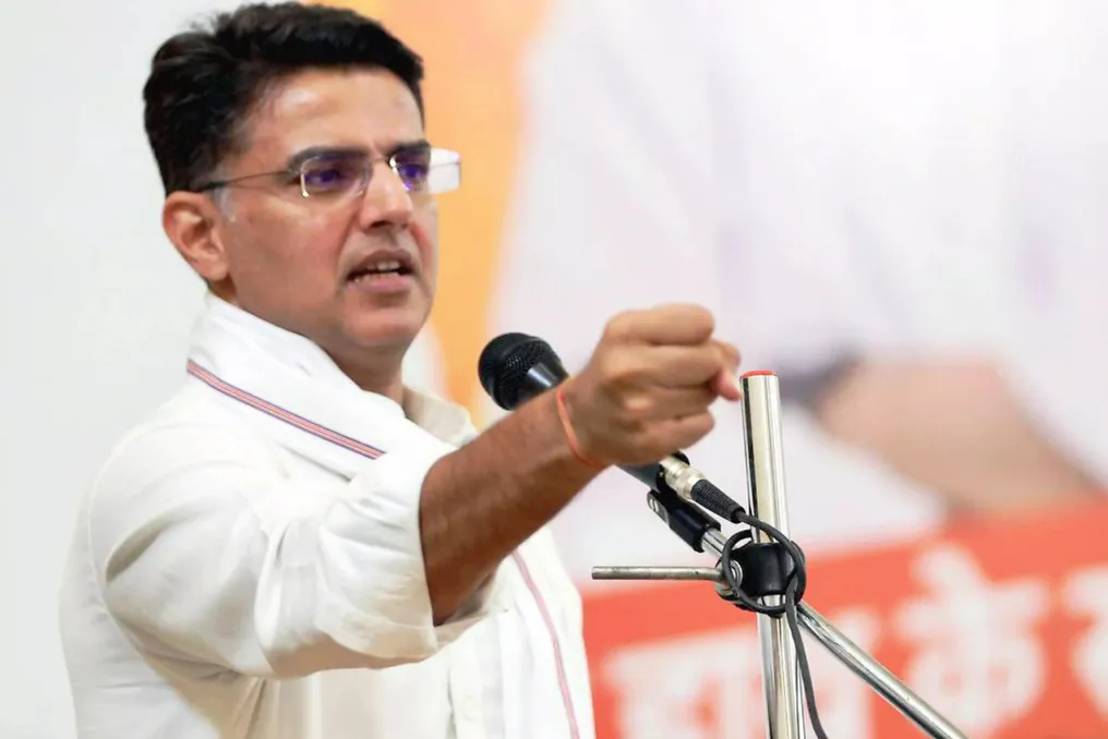 Sachin Pilot saylov komissiyasi boshligʻining neytralligini shubha ostiga qoʻyib, tayinlash va immunitet jarayonlarini tanqid qildi