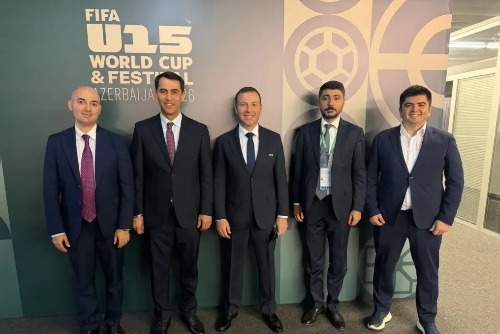 Uzbequistão e Azerbaijão discutiram planos para a Copa do Mundo FIFA U-20