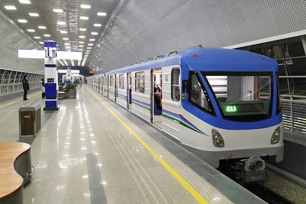A Metro de Tashkent planeja a transição para composições de cinco vagões até setembro de 2027