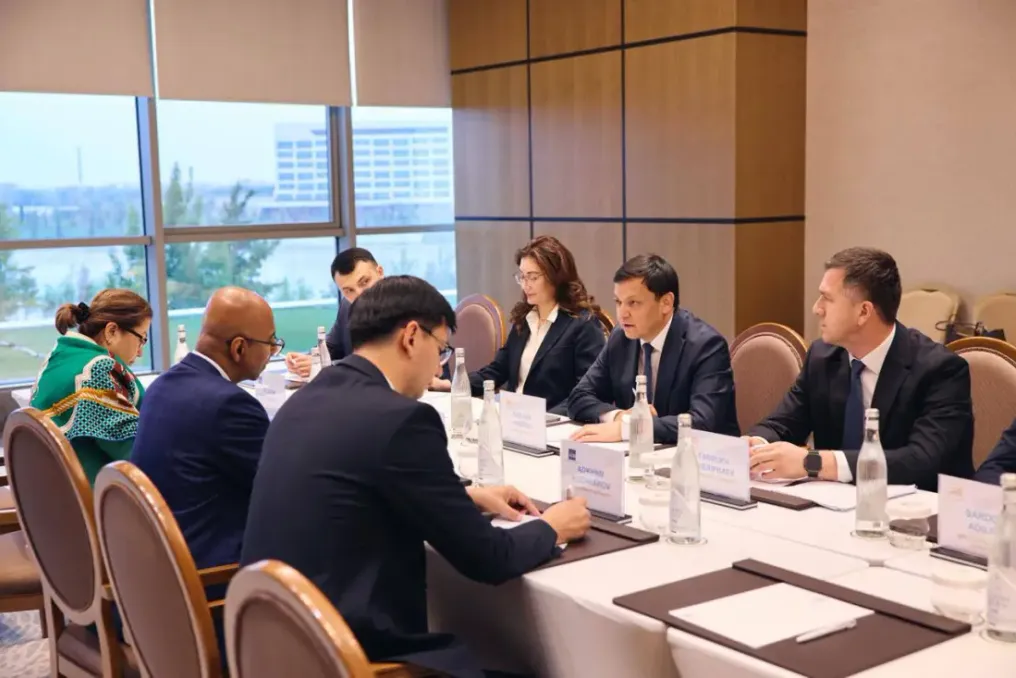 Banco Central do Uzbequistão e Banco Asiático de Desenvolvimento Discutem Novas Áreas de Assistência Técnica